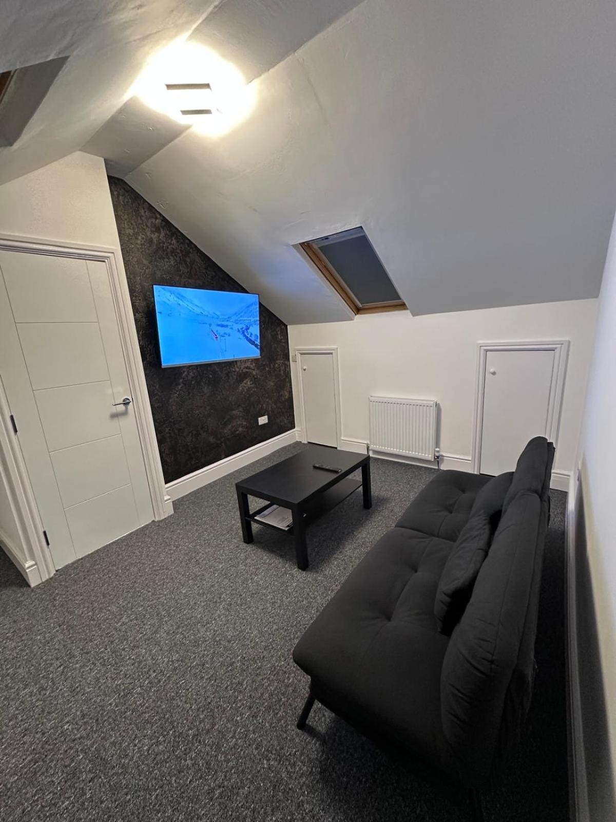 Modern Two-Bedroom Apartment Манчестер Екстер'єр фото